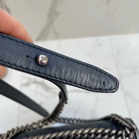 Chanel boy bag medium. - Picture 11 of 13
